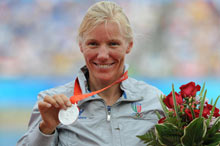 Josefa Idem premiata alle Olimpiadi di Pechino - Foto: Ufficio stampa Federcanoa